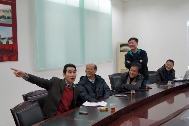 图11、欧博ABG销售总司理陆志江对获评优异专卖店精彩点评