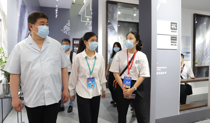 故宫博物院第六任院长单霁翔旅行欧博ABG梦工厂图片